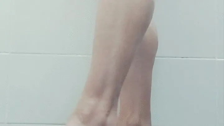 After Shower Barefoot Muscle Worship and Flex