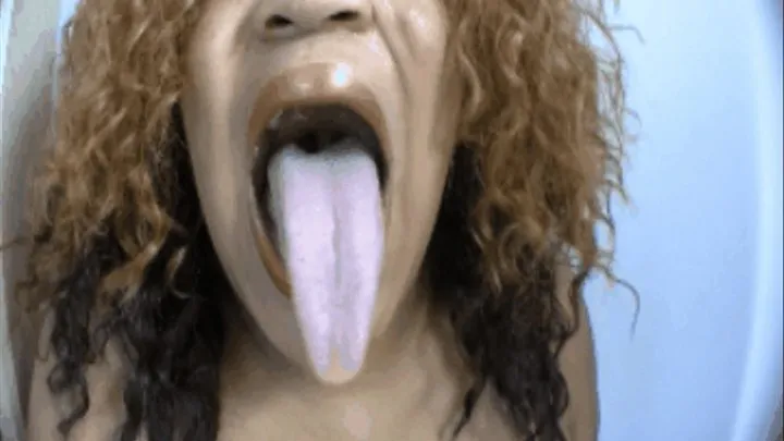 M.A.C Strength Tongue Tricks