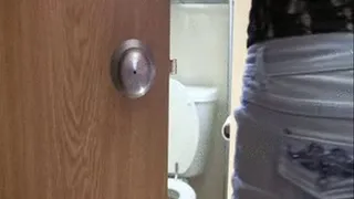 Natalia Smokes On Toilet