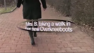 Taking a walk in new overkneeboots rmvb