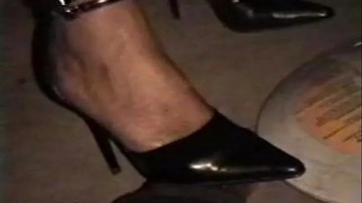 TONYA AND HER SEXY STILETTOS PART 2