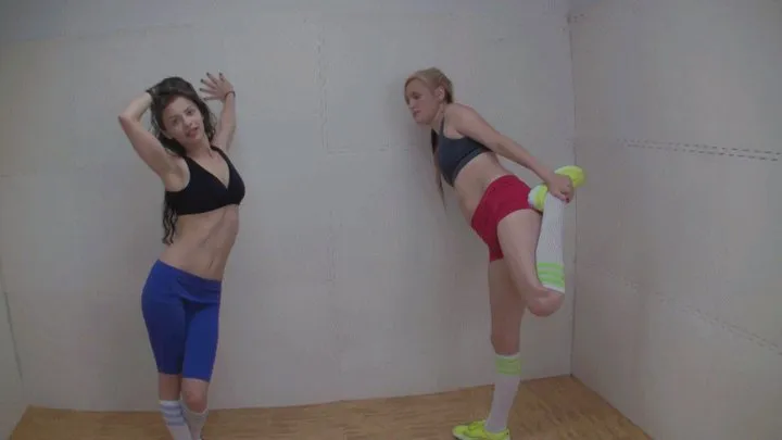 Amanda and Luna handle a gym pervert