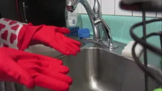 washing dishes in new heart gloves