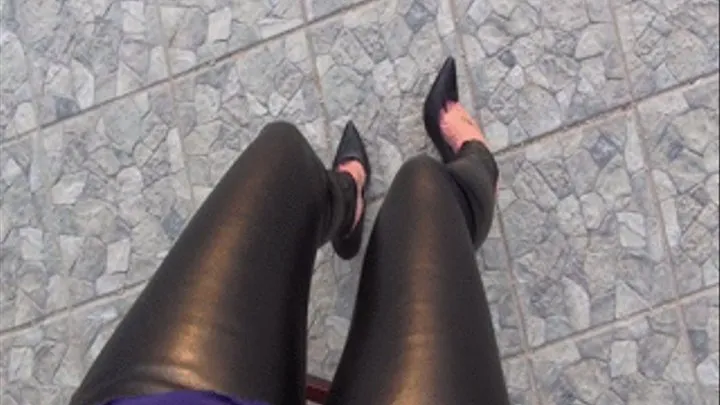 Kate Crossing Legs in Squeaky Leather Pants & Pumps