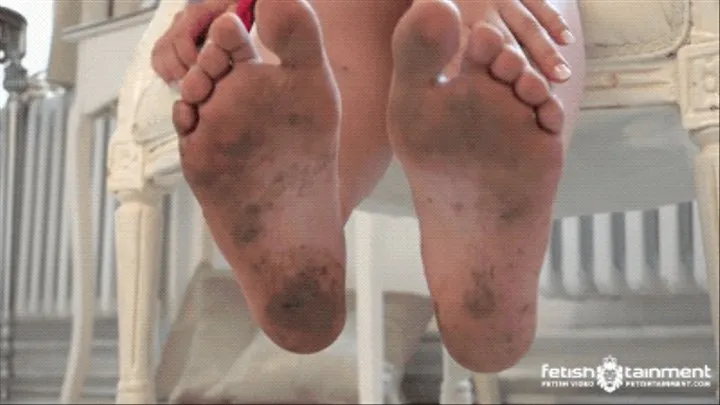A Nerd Girls Dirty Feet (Lady Jassie K.)