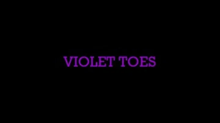 VIOLET TOES