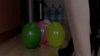Heel Popping Small Bouncy Ball Balloons