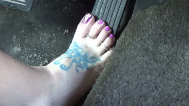 driving barefoot lavender nails using only toes 121