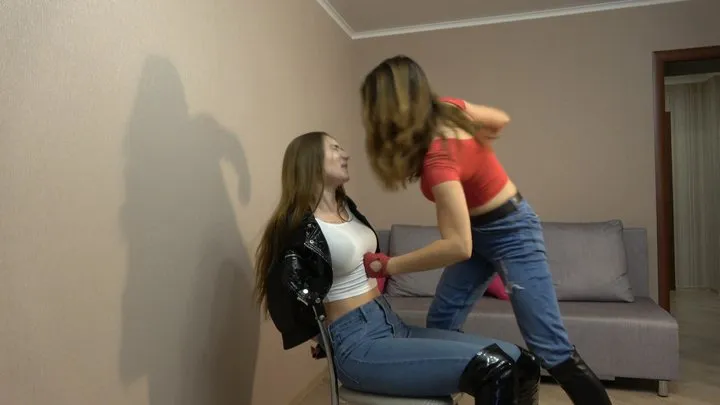 SCR-007 - One-sided belly punching - Tess and Sabrina