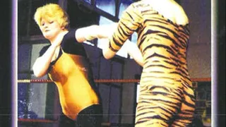 VINTAGE FEMALE WRESTLING