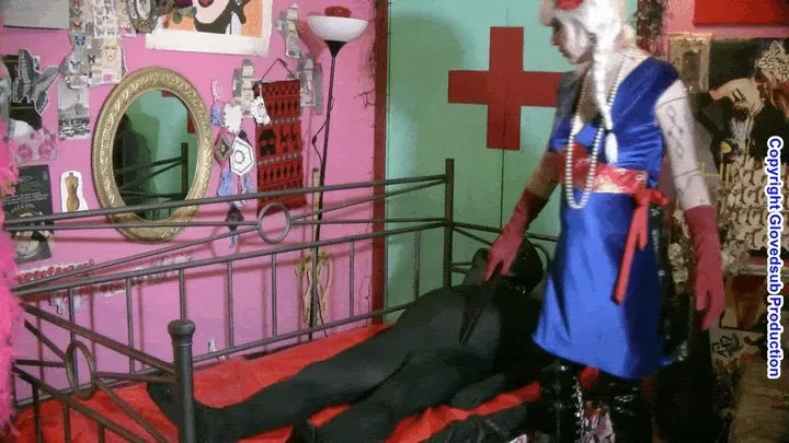 The Gimp dominated on the day bed MP4 starring Goddess Starla