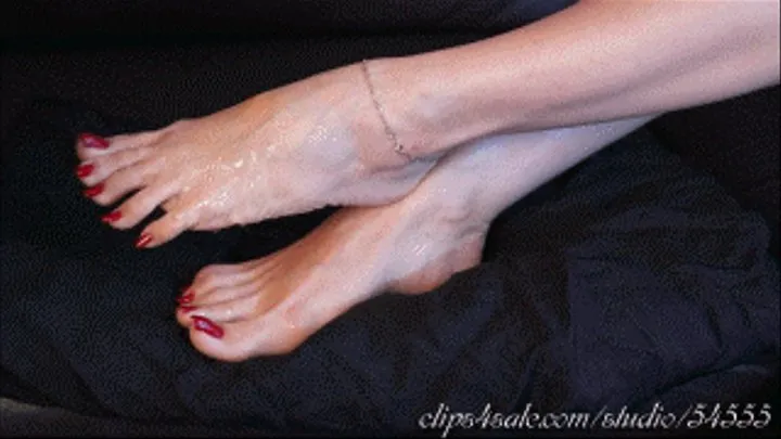 Footjob, perfect long toes and toenails, cumplay