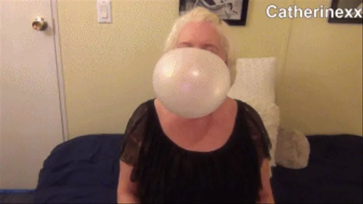 Giant Fall Bubbles