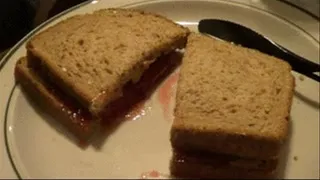 PB&J Chomp