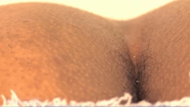 SEXY BIG BOOTY NUBIAN CLEANING LADY STUCK UPSIDE DOWN BEHIND BED : TOP OF ASS CRACK HAIRY CLOSE-UPS * 2ND HALF ONLY VERSION . HD 1280 x
