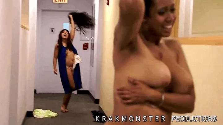 SAHRYE vs DANI : PAGEANT MOTHERS DOUBLE DRESS TRAP FiGHT! WiG RIPPED OFF iN OFFiCE HALLWAY 640p