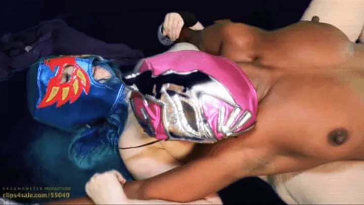 LUCHA LIBRE : BIG BOOB WRESTLER vs BIG BUTT BLACK GIRL: BRUTAL punching & KICKS TO HEAD + STRIP EACH OTHER NAKED sans MEXICAN MASKS . REAL HARD ACTION! Full version.