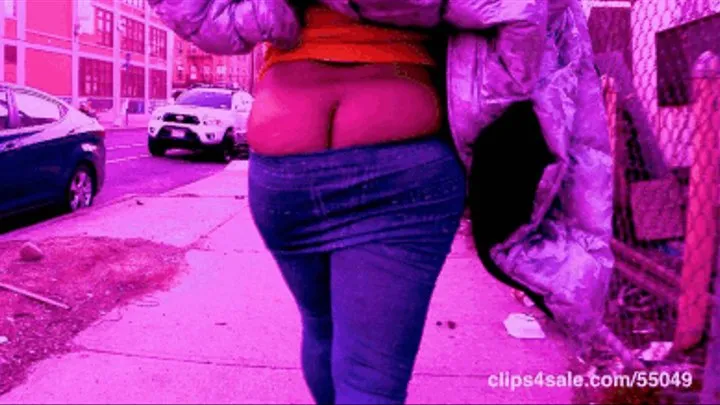 STREET KRAK : Sugar Pie Bubble Butt OUTDOORS WALKING WITH HER BUTT CRACK OUT : KENNY's STEP MOM slow motion big butt Ebony ass crack jiggle