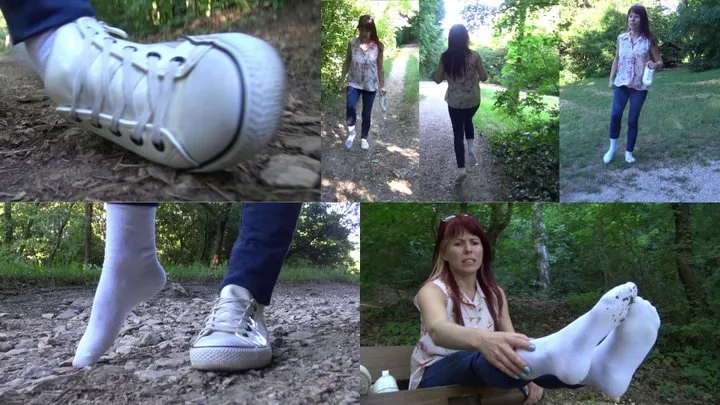 Norina - Sprained in the woods Part1