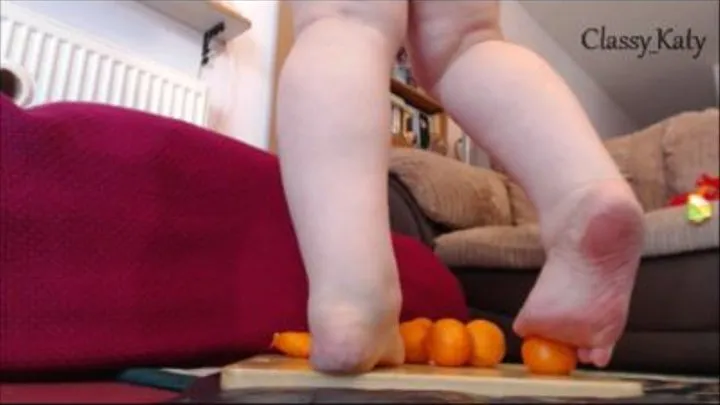 BBW wide feet crushing juicy clementine oranges! 720