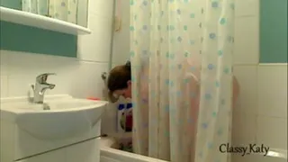 Naked shower curtain cleaning