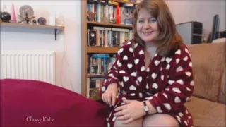 Aunty wants to see her favourite nephew masturbate while looking at her mature, naked body. Custom clip. 720