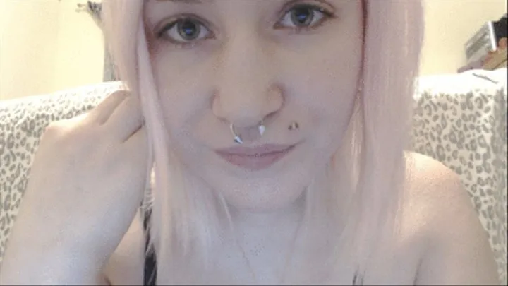 Cute button nose w/ septum piercing