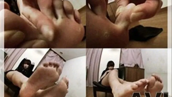 Pretty Young Thing Wants You to Worship Her Feet Part 4 - FFIS-003 (Faster Download - )