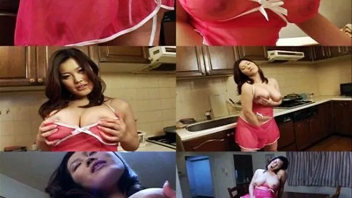 Giantess Flashes Her Massive Double Ds To Lure - JXD-008 - Full version ( - AVI Format)