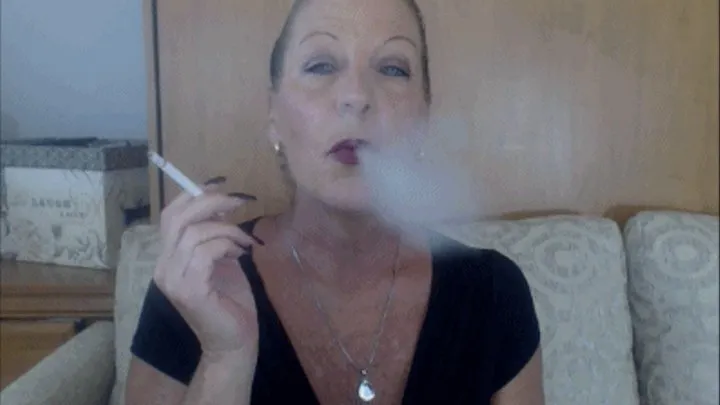 Seductive Smoking Fetish Smoke slave