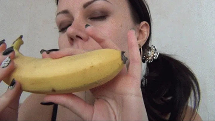 rubbing lips on banana