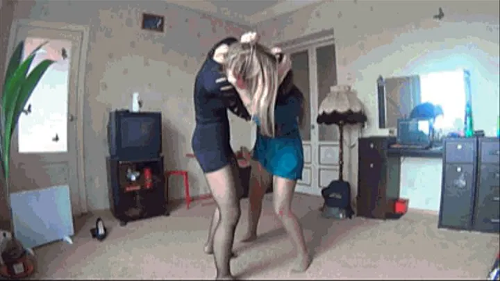 CATBALL FIGHT IN PANTYHOSE 3Ma