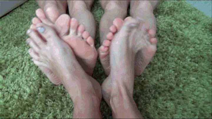 play footsie different positions 5AAa