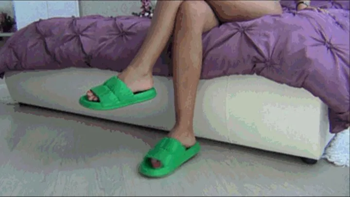 Dangling in green rubber flip flops d