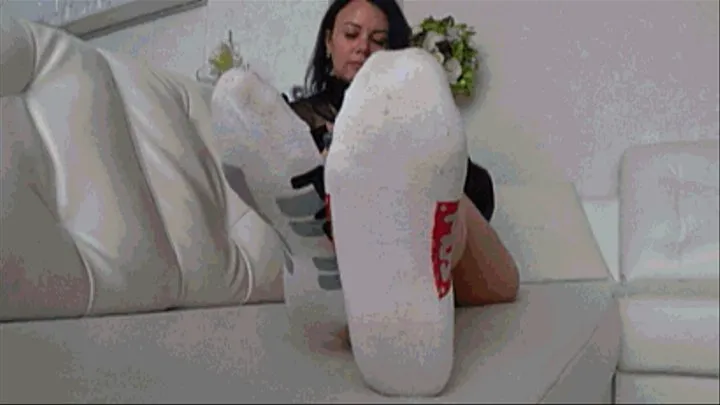 I love the stink of dirty feet and socks just like you d