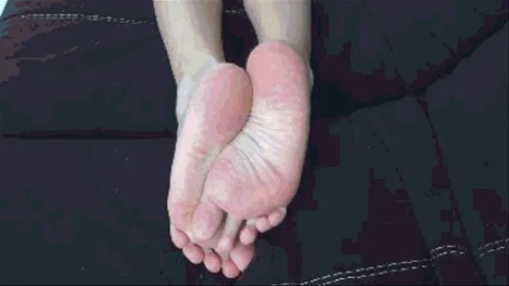 look at my bare soles and jerk off your cock d