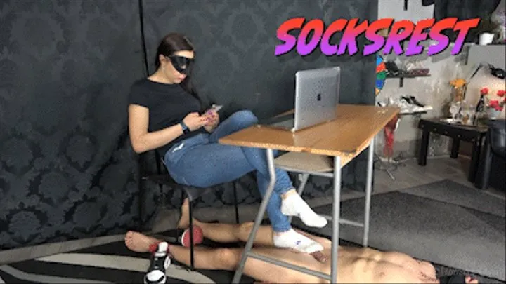 MISTRESS GAIA - SOCKSREST