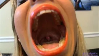 Vicky Vixxx lets you see her Mouth