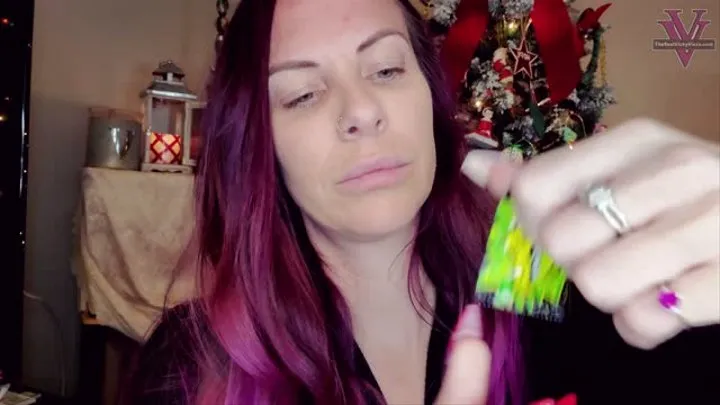 Vickys mouth with pop rocks ASMR