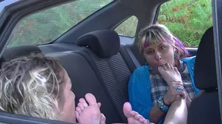 Foot love in her car