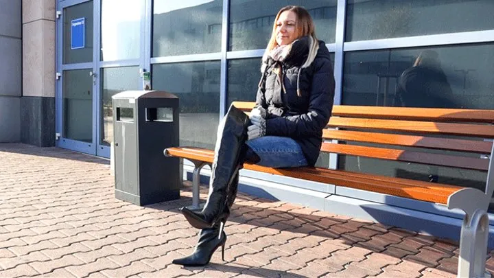 iamzw Kristina with black leather boots