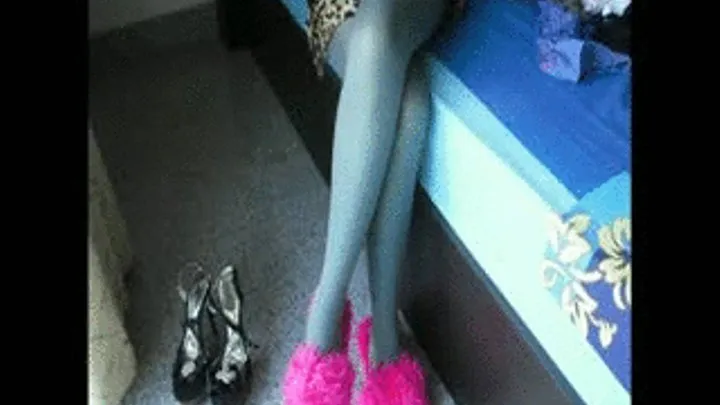 Pantyhose leg and foot tease 1