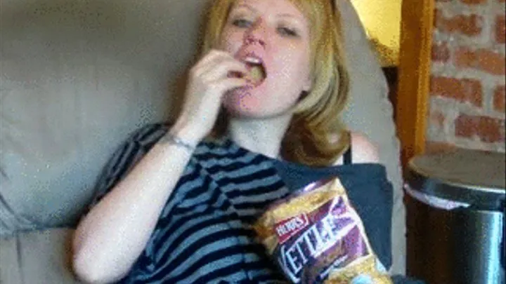 Stacey Chews Chips