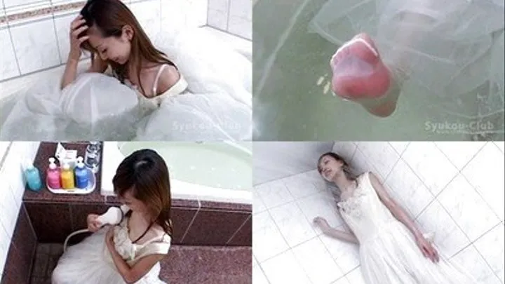 Bathing While In Gown - sh-024 - Full version ( - AVI Format)