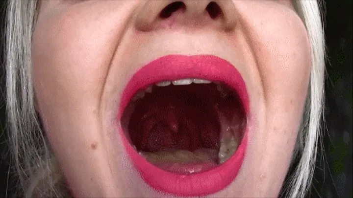 The tongue and the uvula of Halina are very sexy. This mouth is a dream2