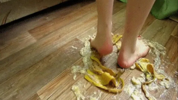 HEELS DESTROY BANANAS