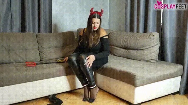 Dexye is a leather Devil with hot feet