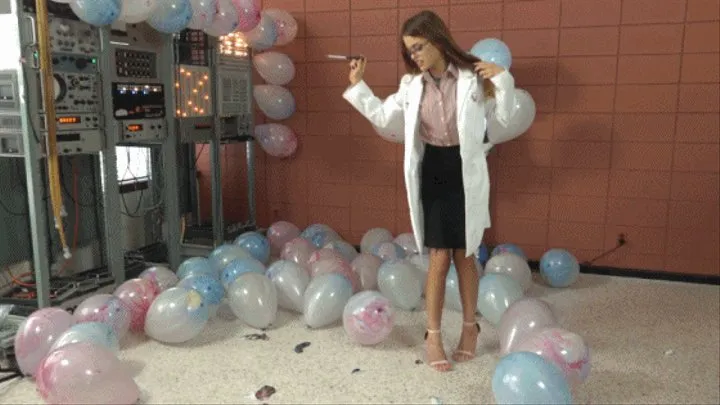 Jasper Pops Her "Welcome to the Lab" Balloons