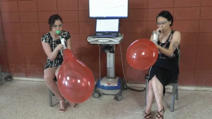 Amiee and Zoe Compare Two 14-inch Round Balloons