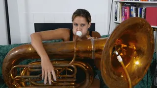 Nikki Stuffs a Tuba with a Q646